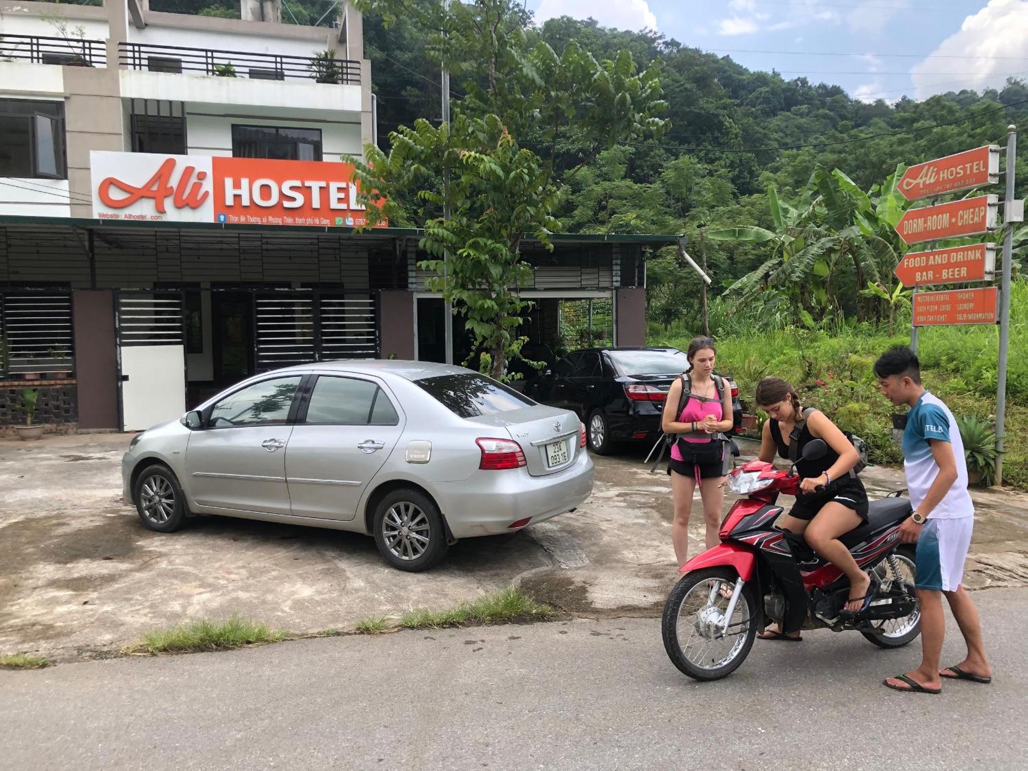 Ha Giang Ali Hostel Bagian luar foto